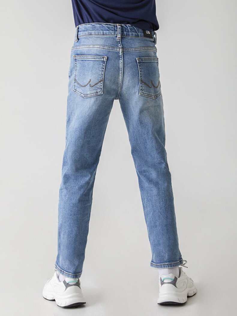 Renny B Broek