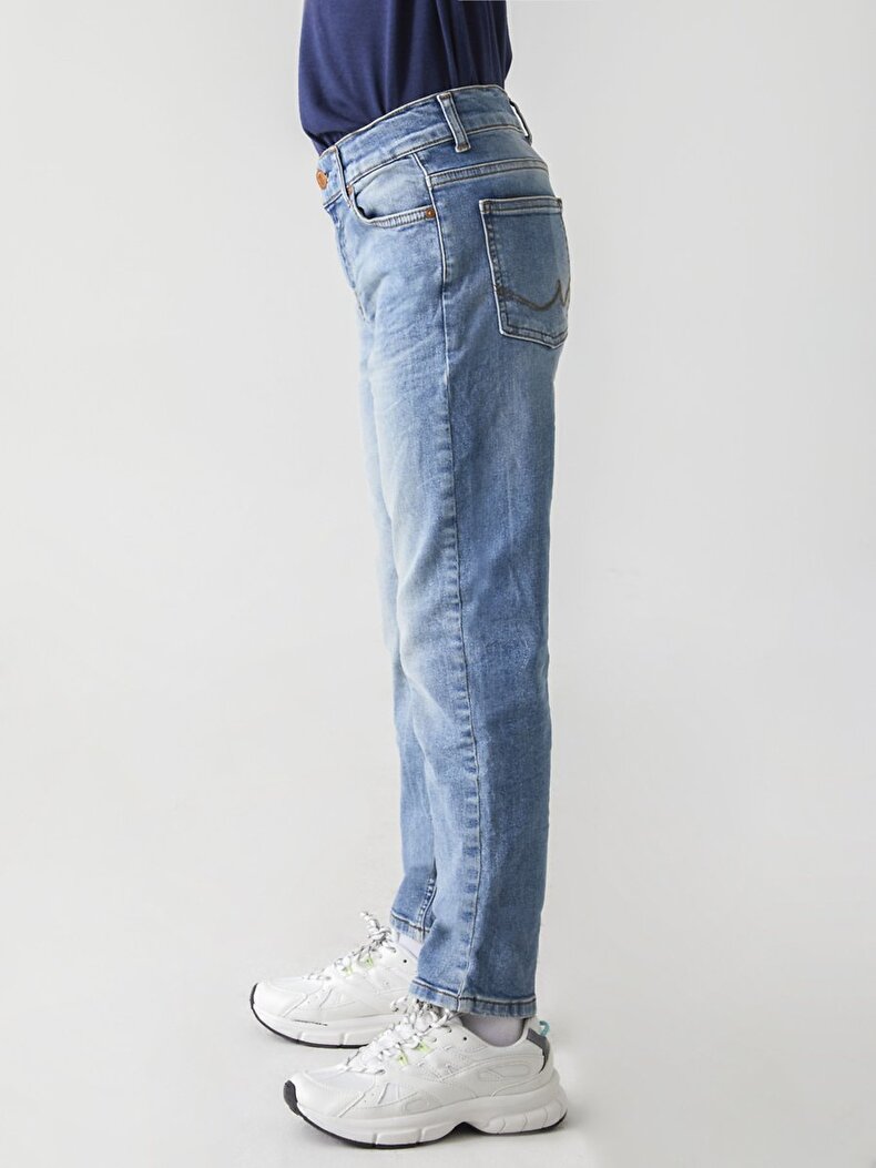 Renny B Broek