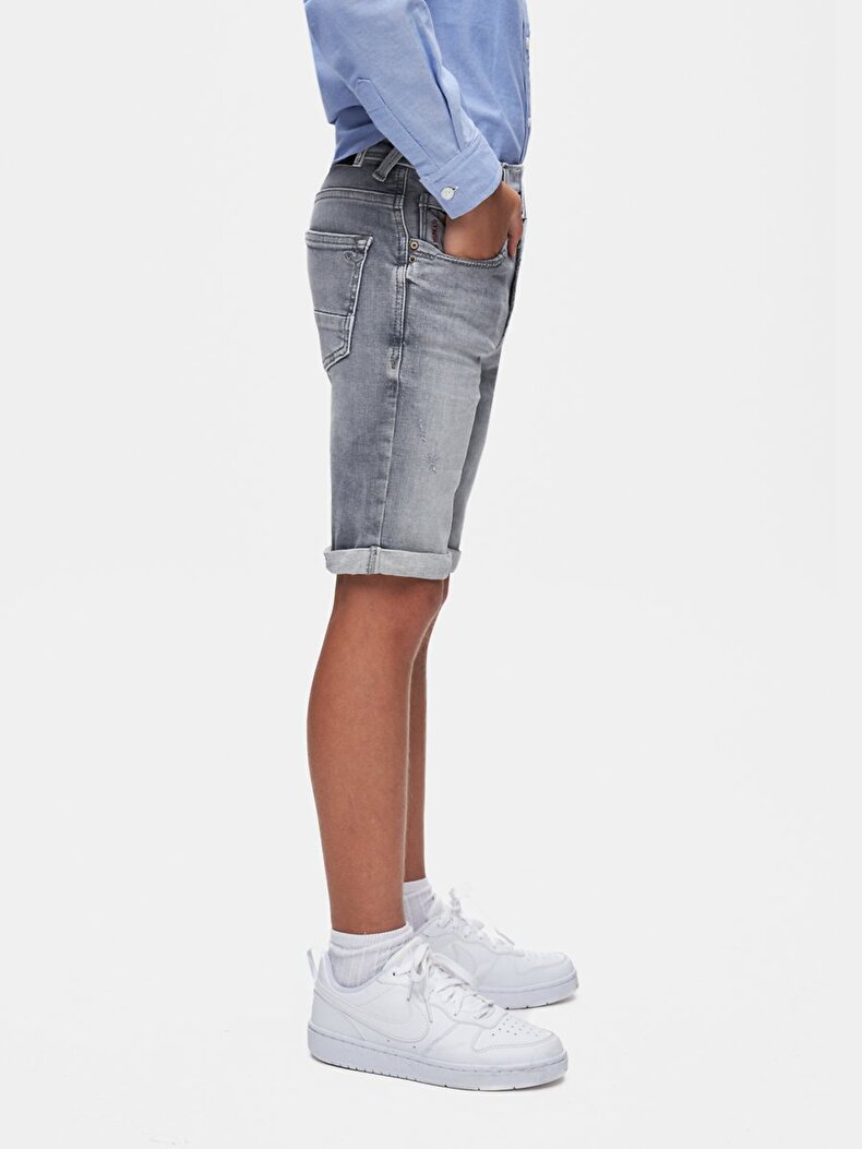 Lance B Bermuda