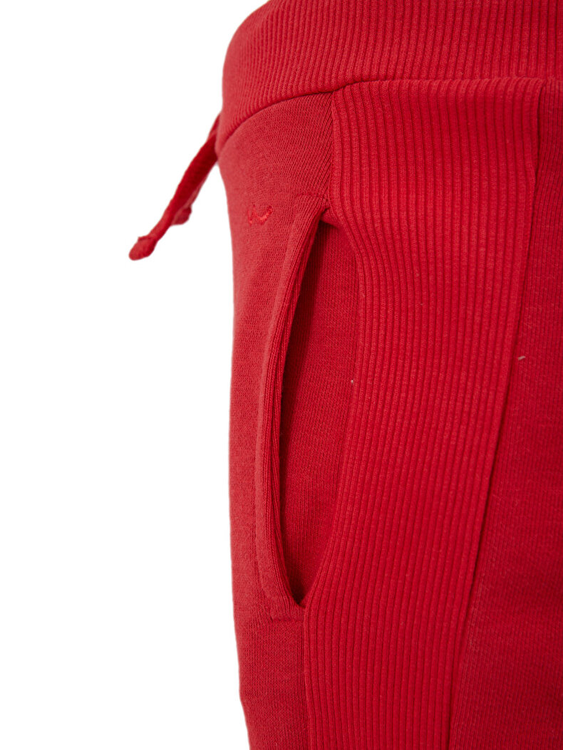 Rood Suits