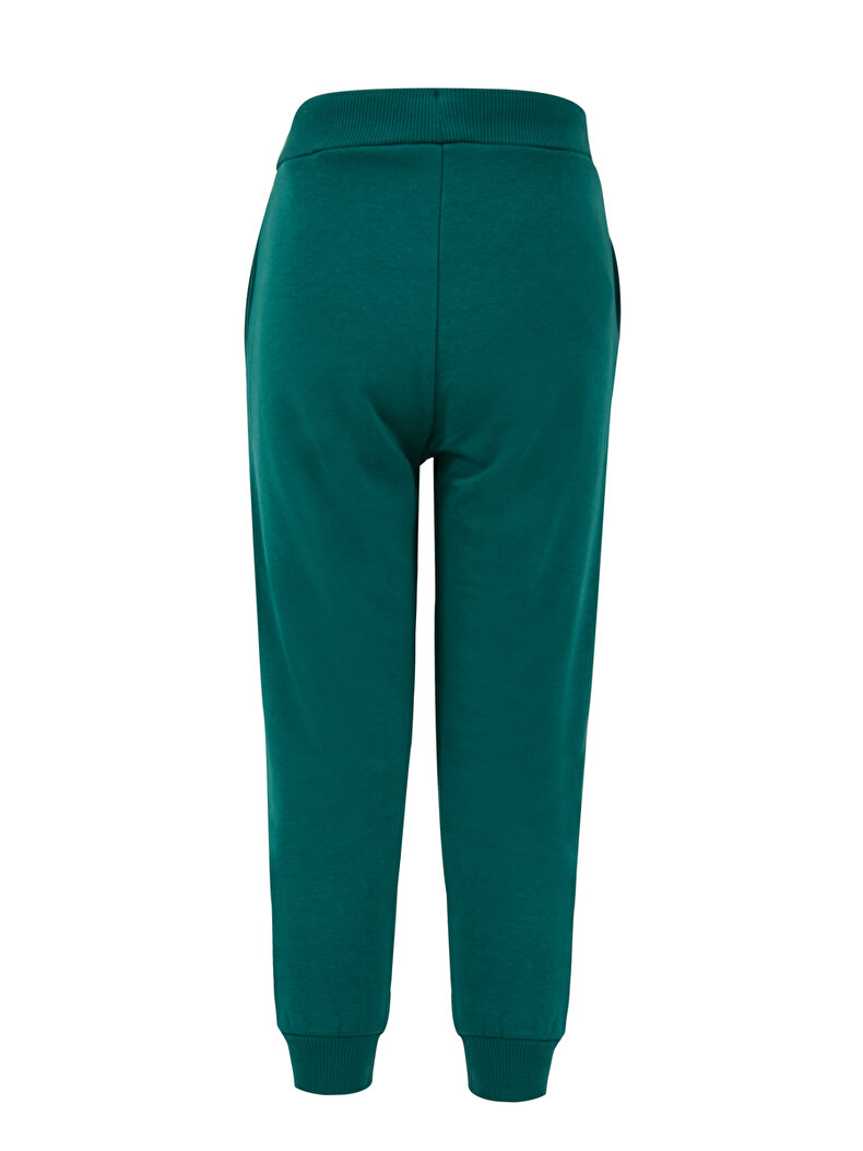Grün Suits