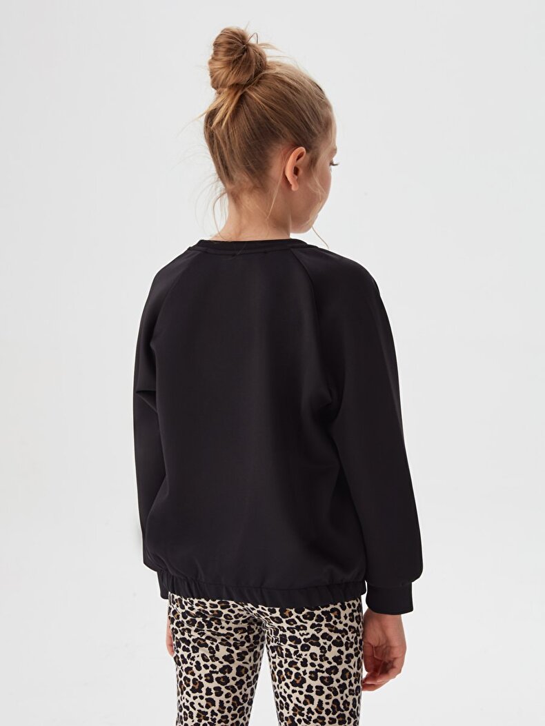 Round Collar Skirt Black Sweatshirt