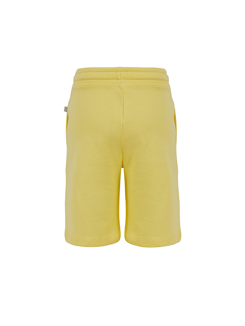 With Pockets Geel Shorts