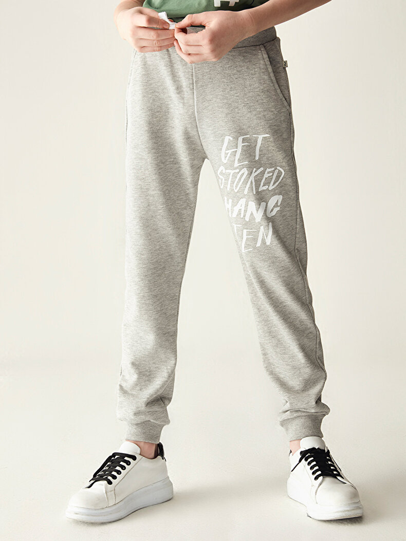With Pockets Grau Suits