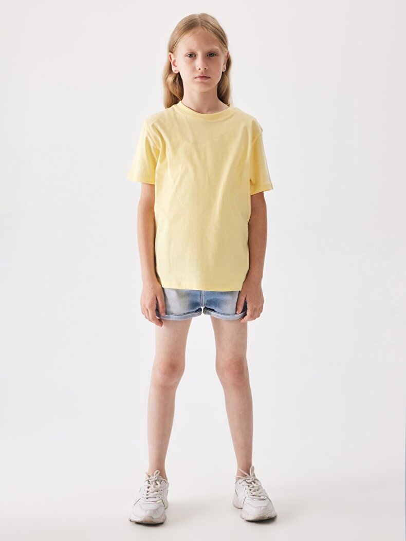 Yellow T-shirt